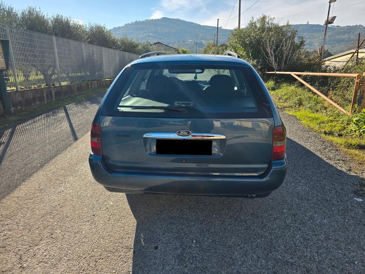 Ford Mondeo 1.8 turbodiesel S.W. Ghia