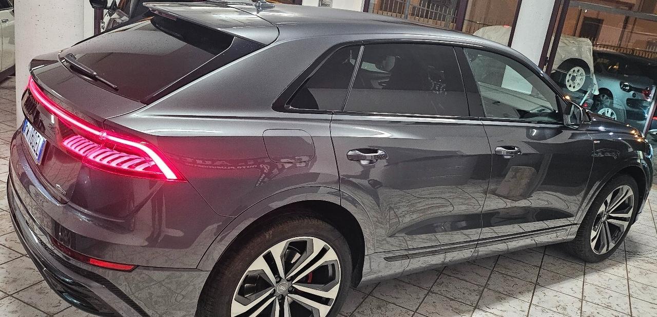 Audi Q8 50 TDI 286 CV quattro tiptronic Sport