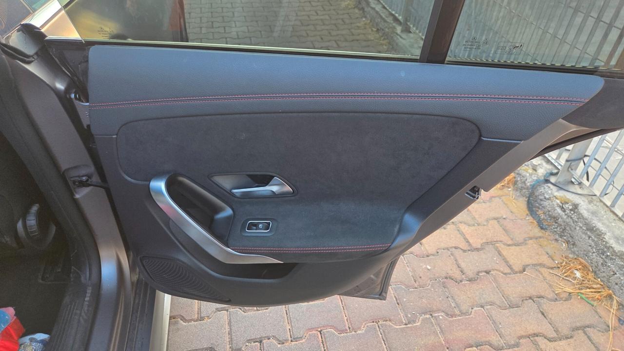 Mercedes-benz CLA 200 d S.W. Automatic Premium