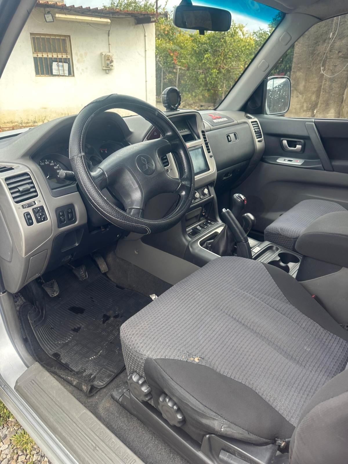 Mitsubishi Pajero 3.2 DI-D 16V 3p. Invite