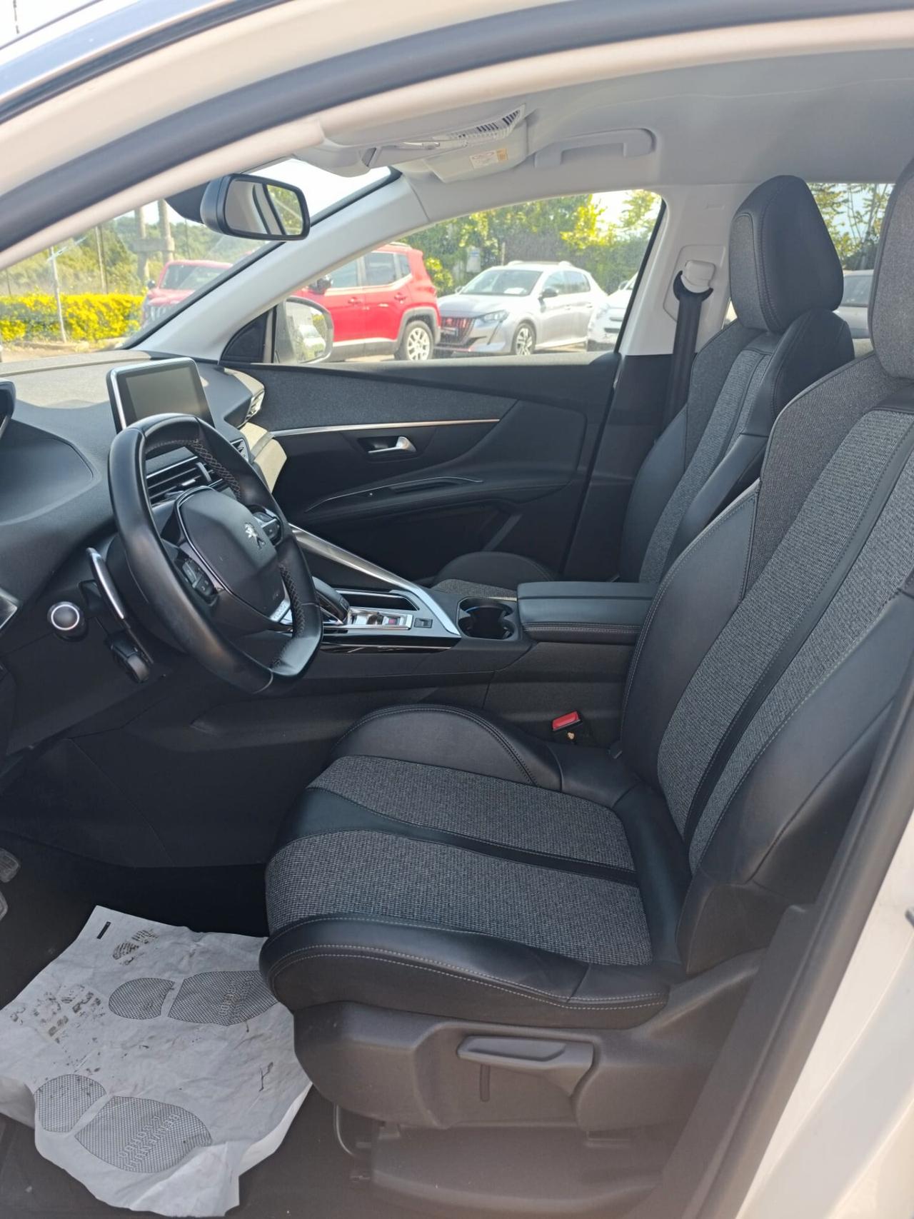 Peugeot 3008 PureTech Turbo 130 S&S EAT8 Active