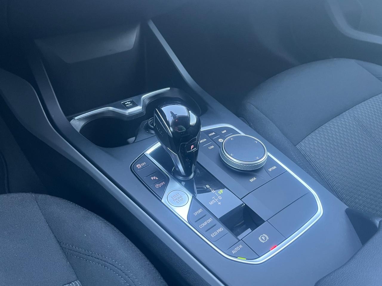 Bmw Serie 2 Gran Coupé 220d Colorversion Edition automatica.