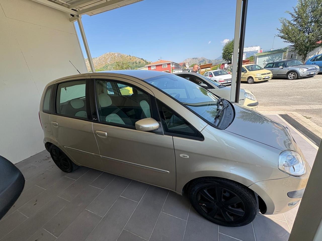 Lancia MUSA 1.4 16V Platino gpl valido