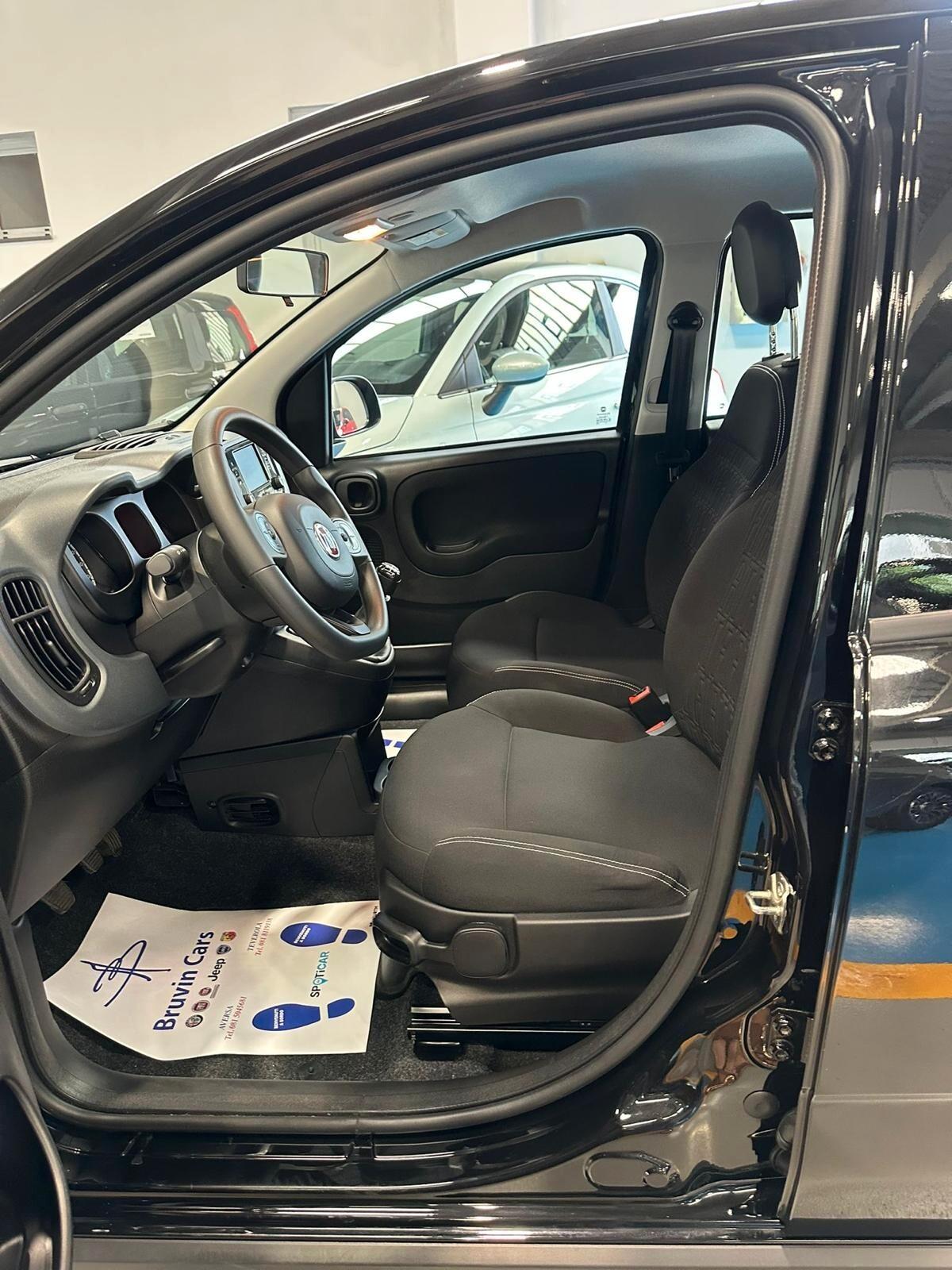 Fiat Panda 1.0 Hybrid 2024 km aziendale full optional