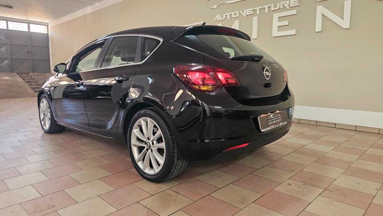 Opel Astra 1.7 CDTI 125CV 5 porte Cosmo