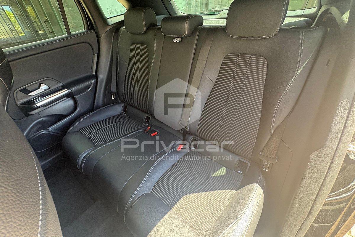MERCEDES GLA 180 d Automatic Sport