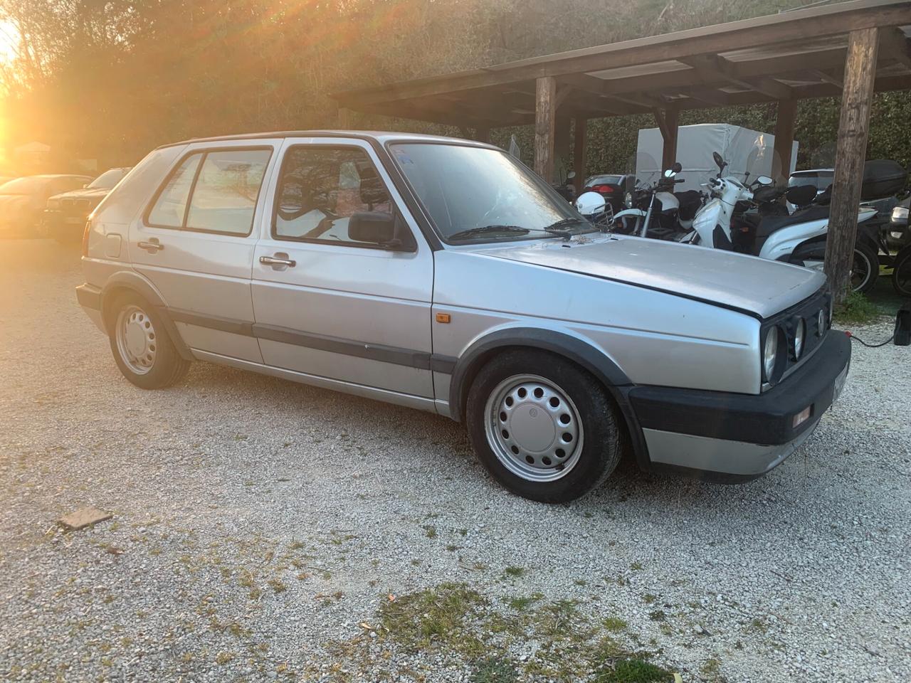 Volkswagen Golf 1600 5 porte GL