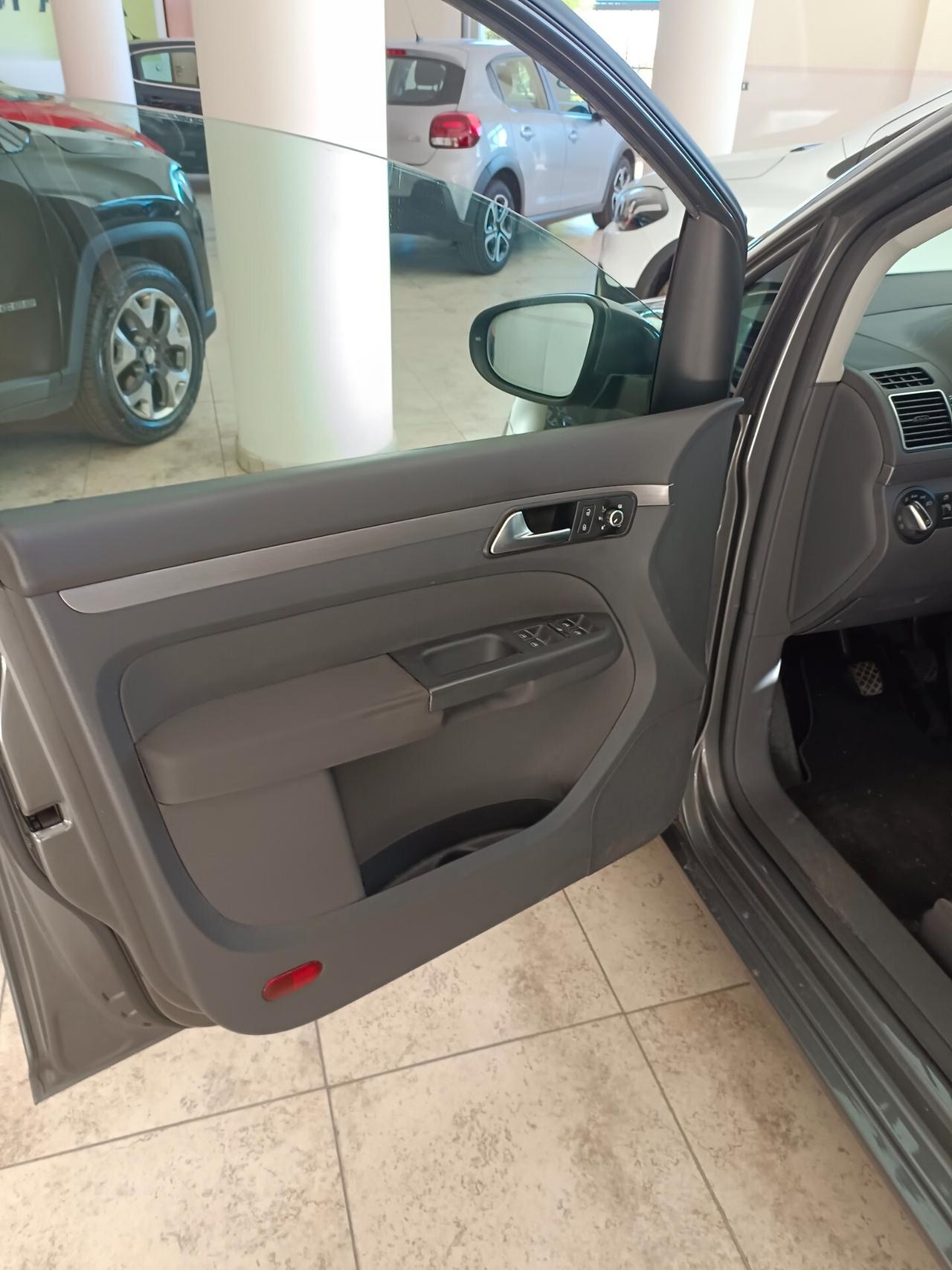 Volkswagen Touran 1.4 TSI Comfortline EcoFuel