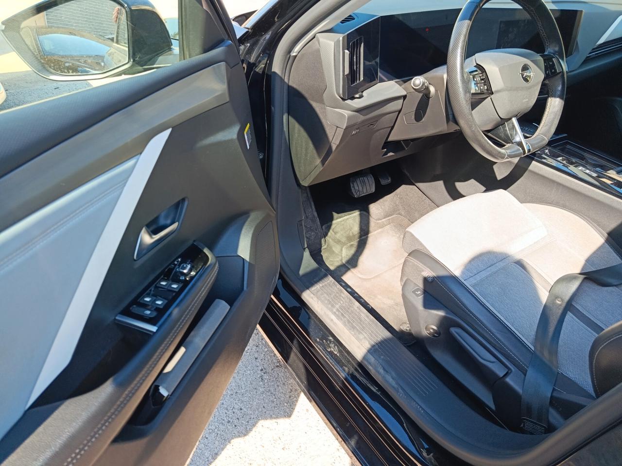Opel Astra 1.5 Turbo Diesel 130 CV AT8 Business Elegance