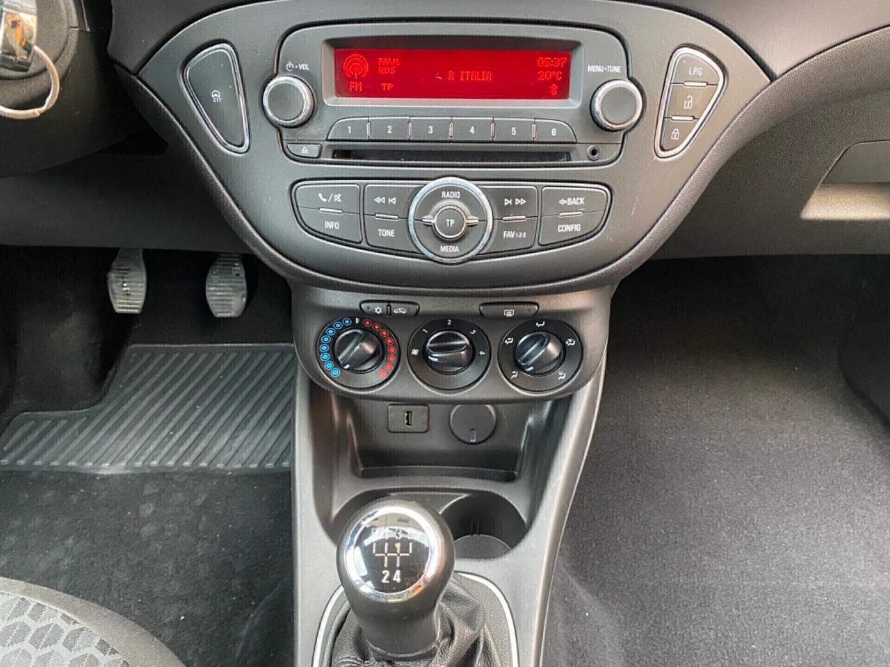 Opel Corsa GPL Casa Madre