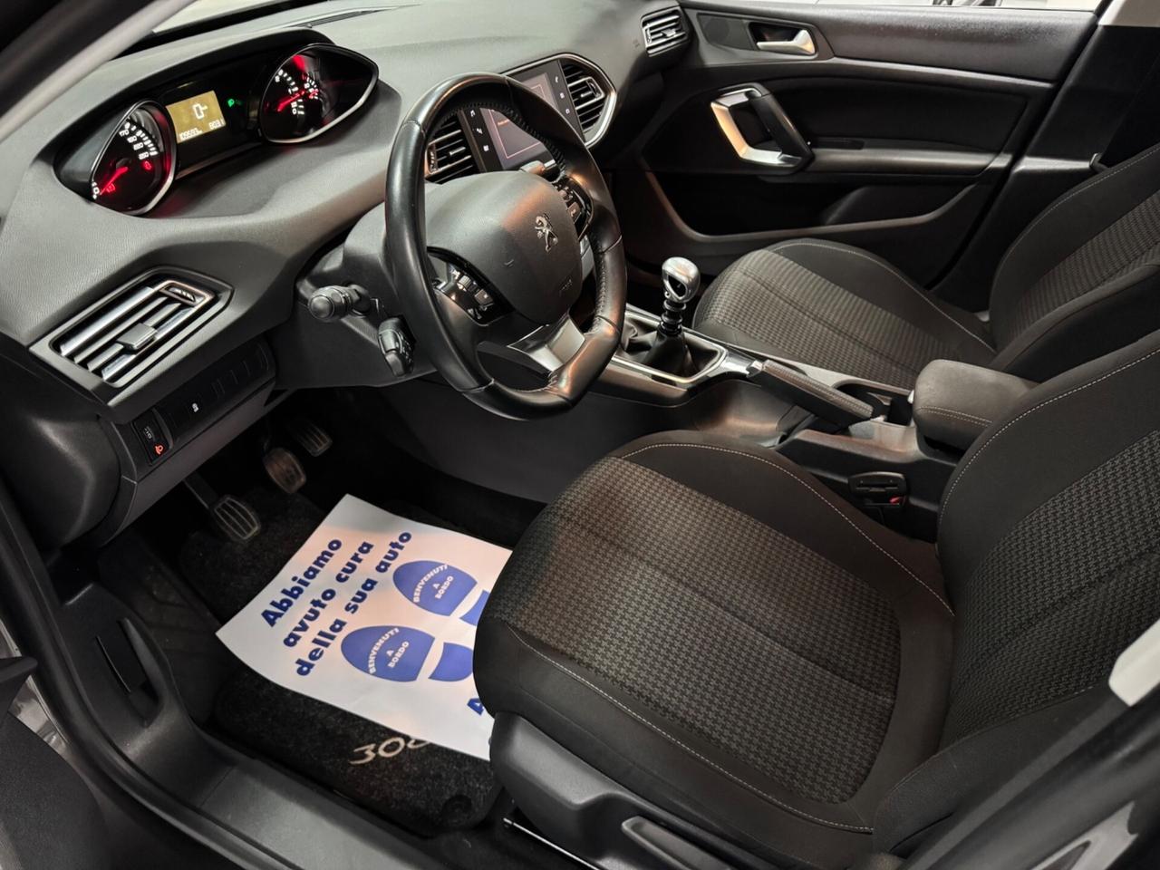 Peugeot 308 BlueHDi 130 S&S Active