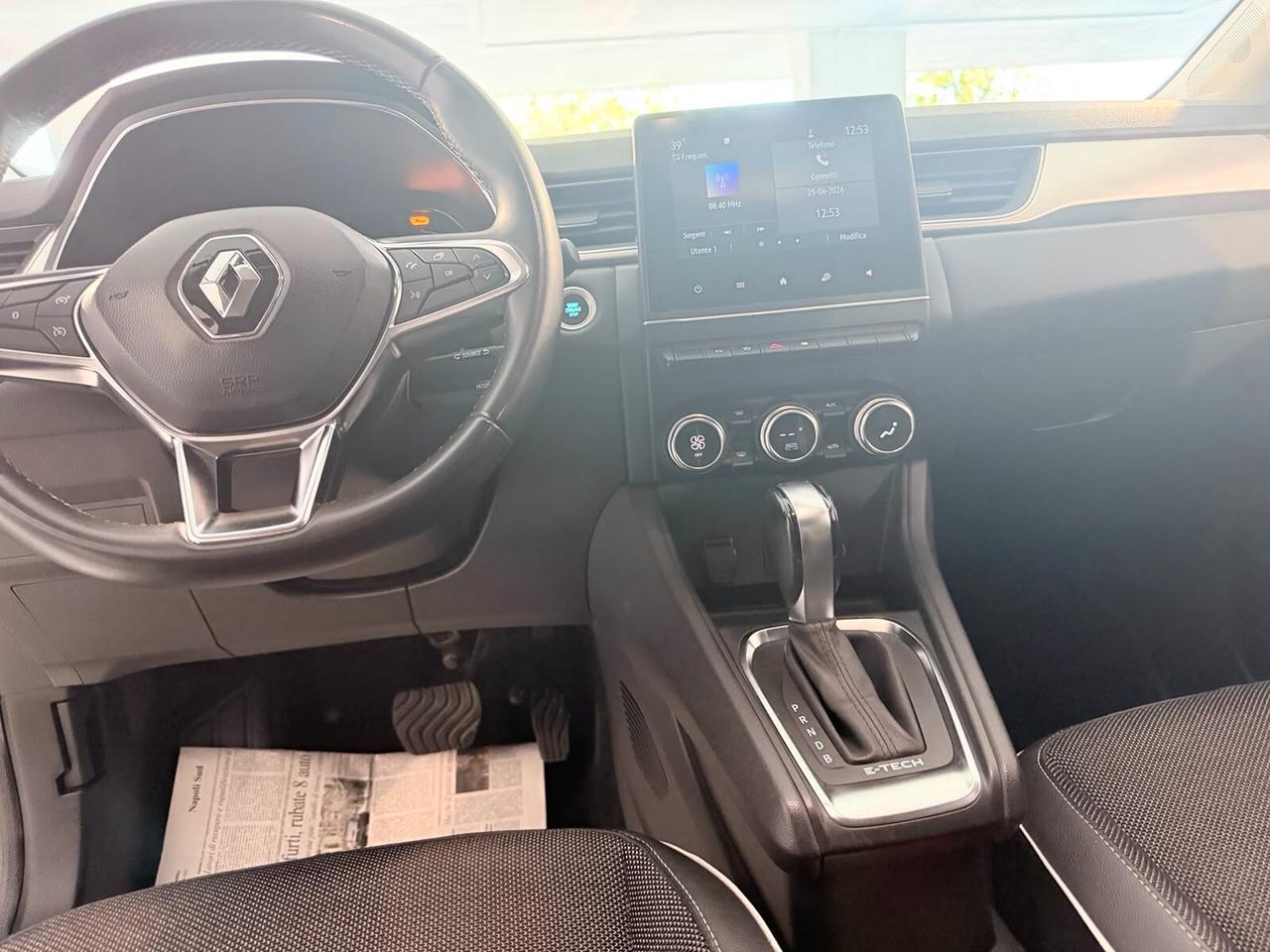 RENAULT CAPTUR FULL HYBRID AUTOMATICA