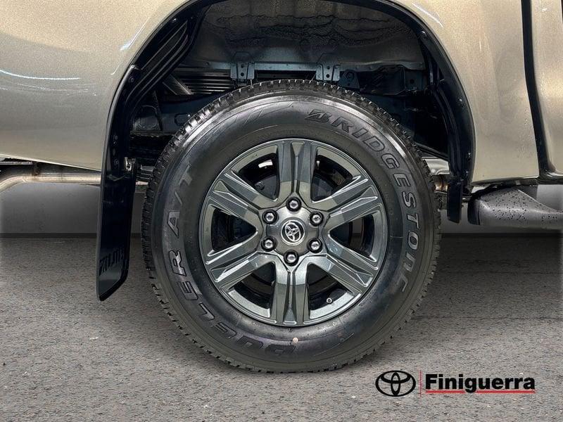 Toyota Hilux 2.8 D 4WD 4 porte Double Cab Lounge