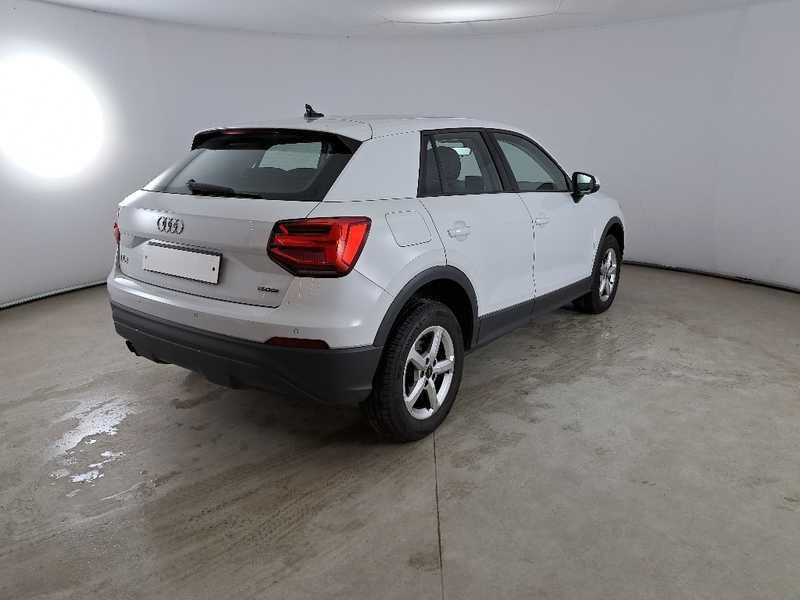 AUDI Q2 2.0 35 TDI BUSINESS S TRONIC QUATTRO