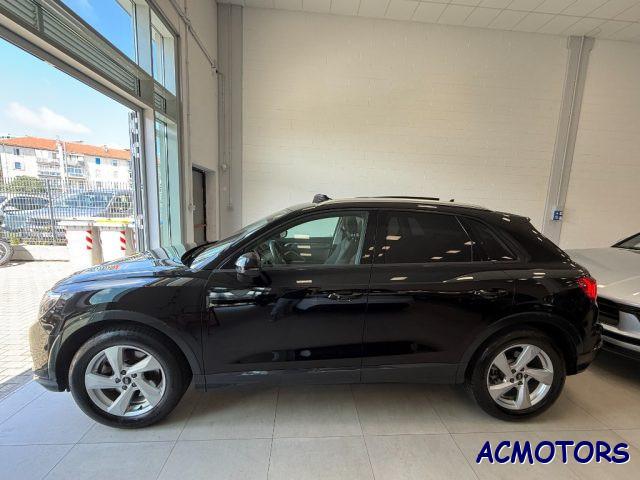 AUDI Q3 40 TDI quattro S tronic Business Advanced