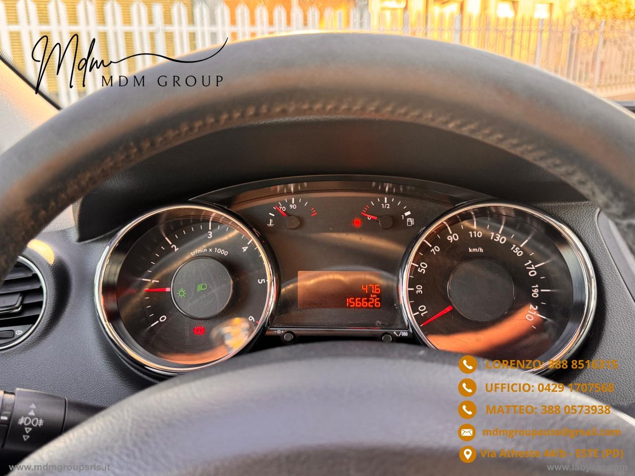 PEUGEOT 5008 1.6 HDi 115 CV Business