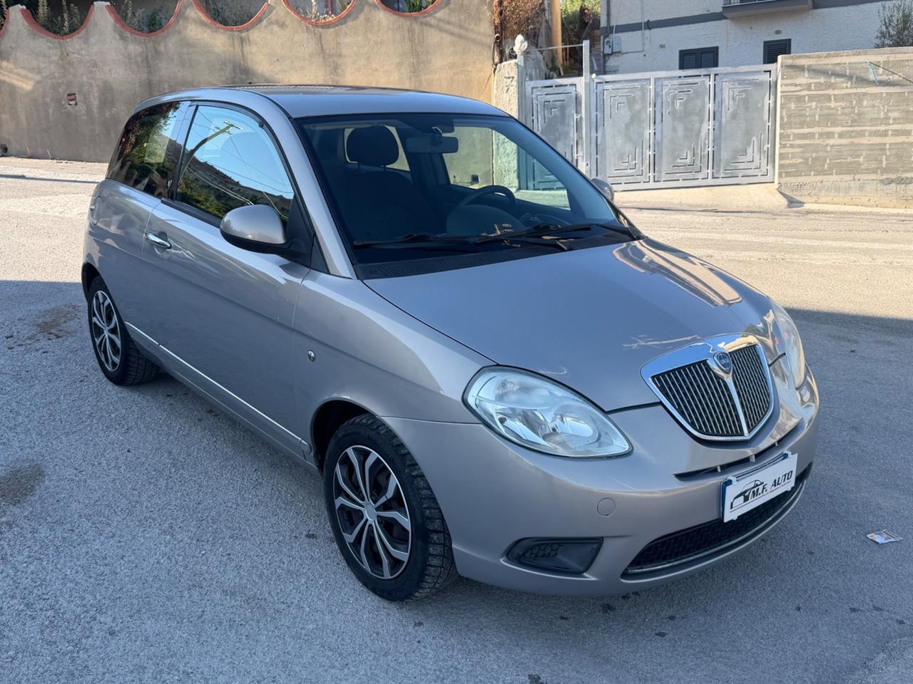Lancia Ypsilon 1.2 Oro - 2011