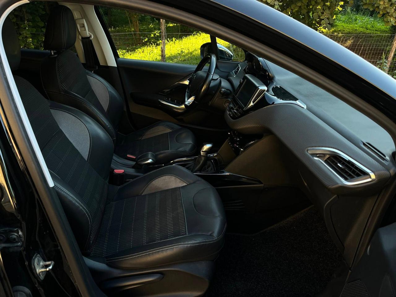 Peugeot 2008 1.6 e-HDi 92CV Stop&Start Allure