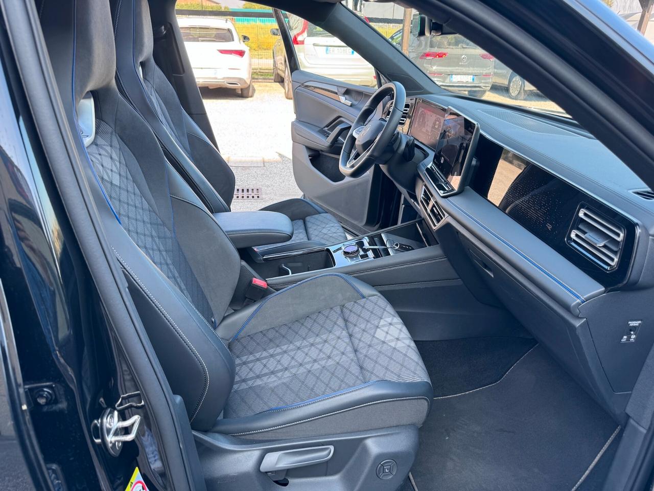 Volkswagen Tiguan 2.0 tdi R-Line Plus 4motion 193cv dsg GARANZIA VW 2029