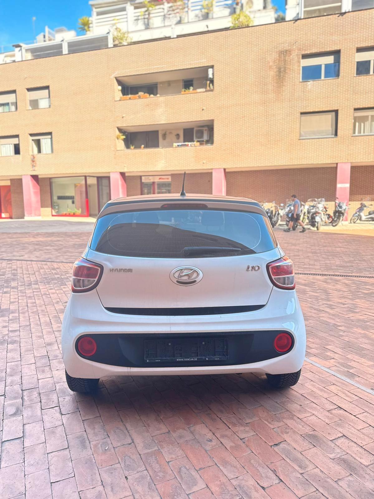 Hyundai i10 1.0 MPI Login A/T