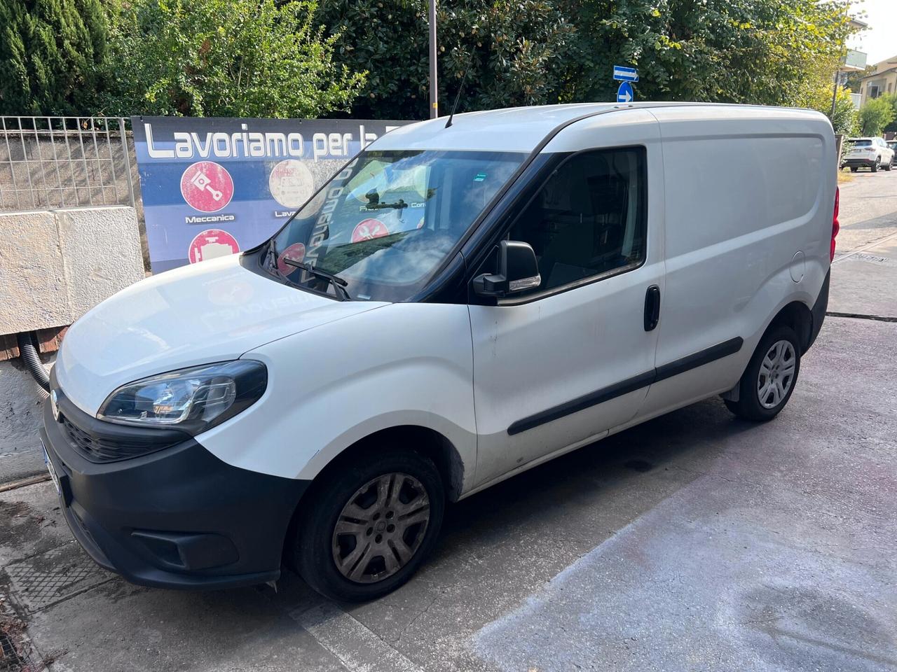 Fiat Doblo Lounge 1.6 Mjt 105 cv - da ripristinare (vedi descrizione)