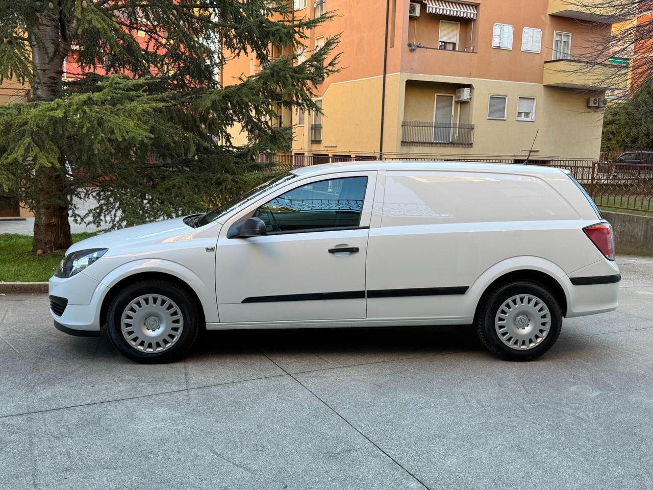 OPEL Astra 1.3 cdti 90cv AUTOCARRO