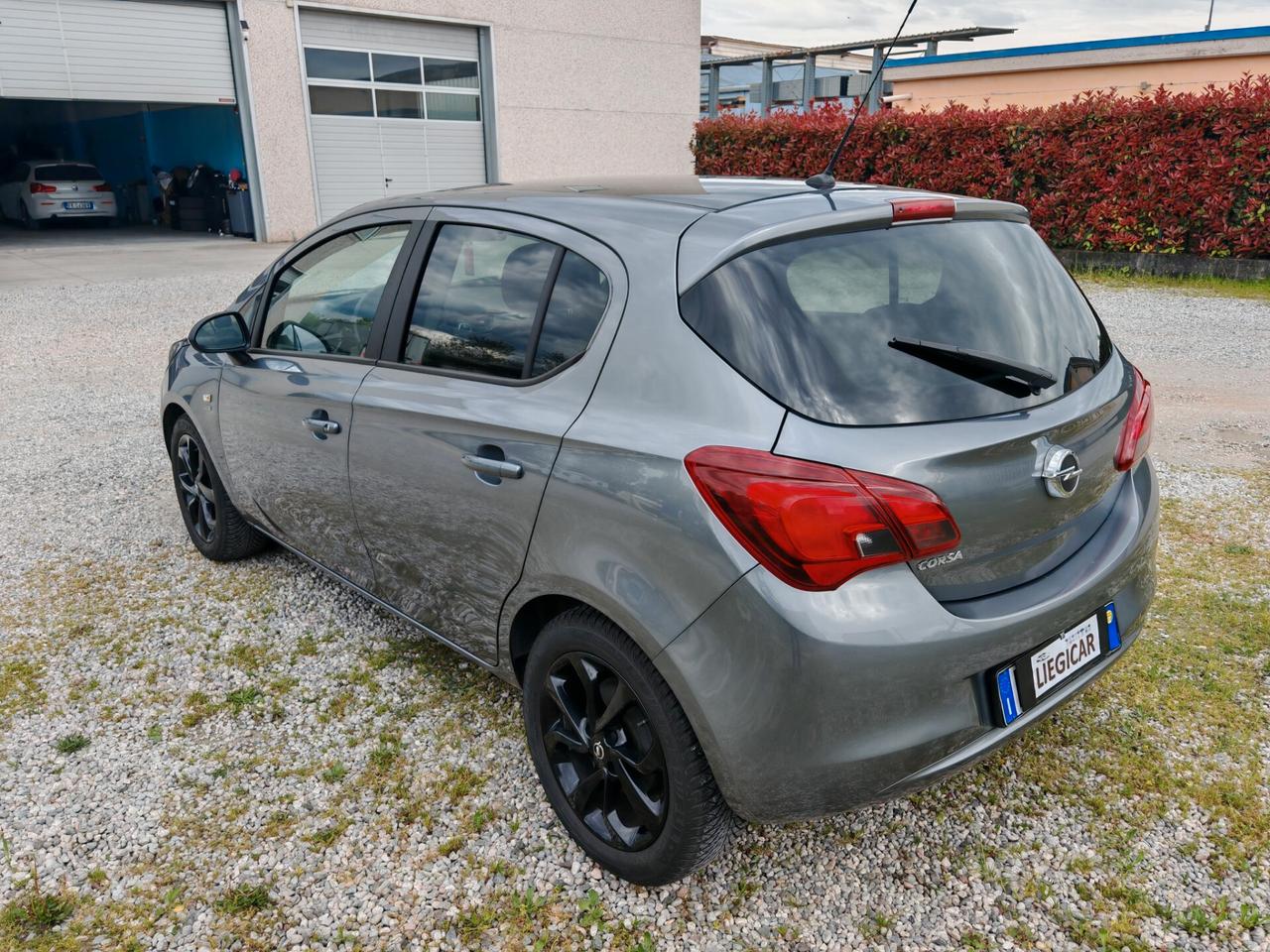 OPEL CORSA 1.2 BLACK EDITION UNIPROPRIETARIO OK NEOPATENTATI