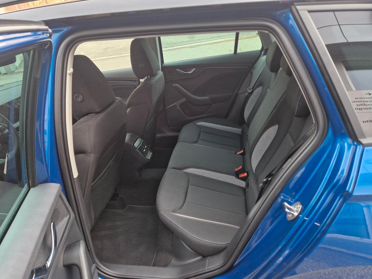 Skoda Kamiq 1.0 TSI 115 CV DSG Black Dots