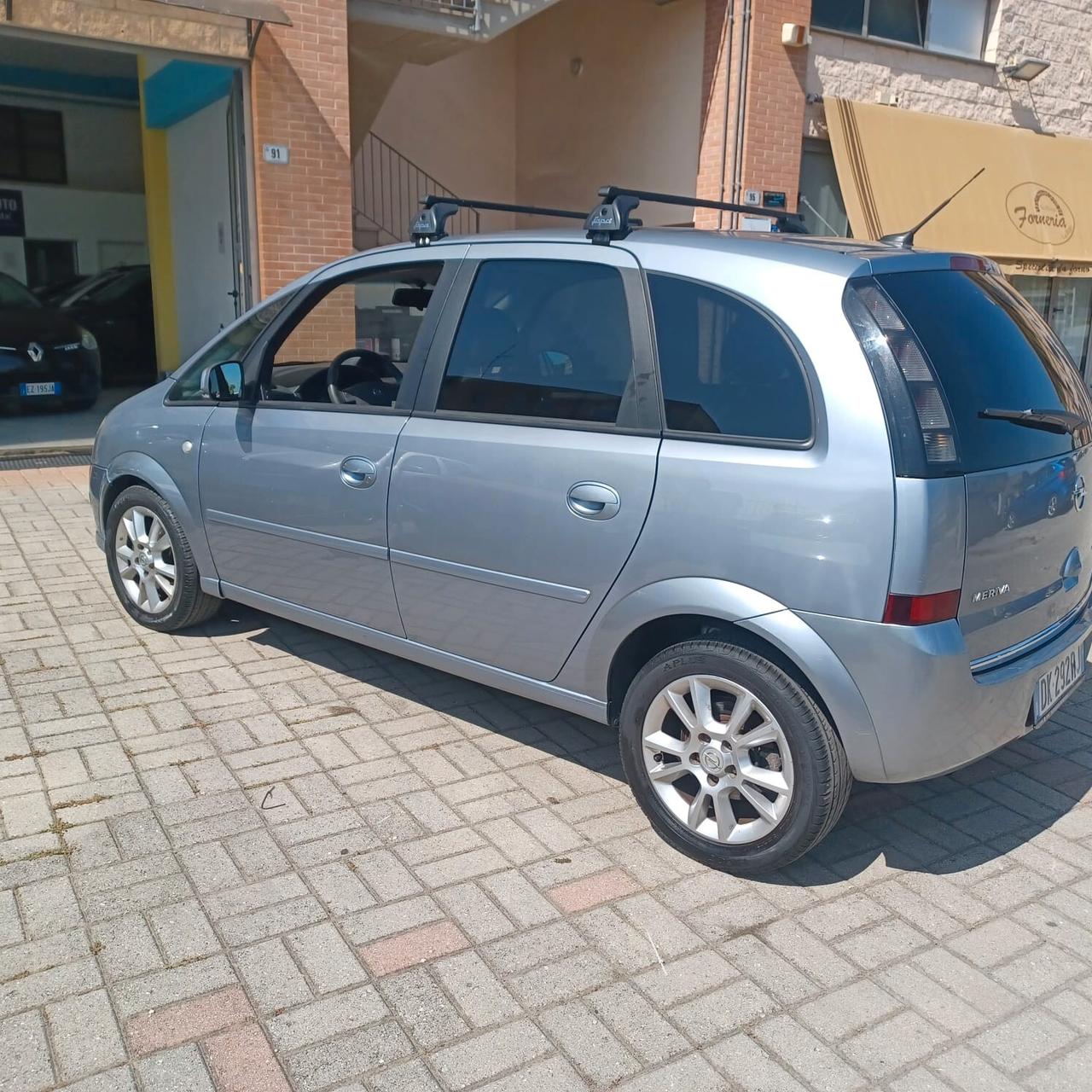 ECONOMICA MERIVA 1.7 CDI 177.288 KM