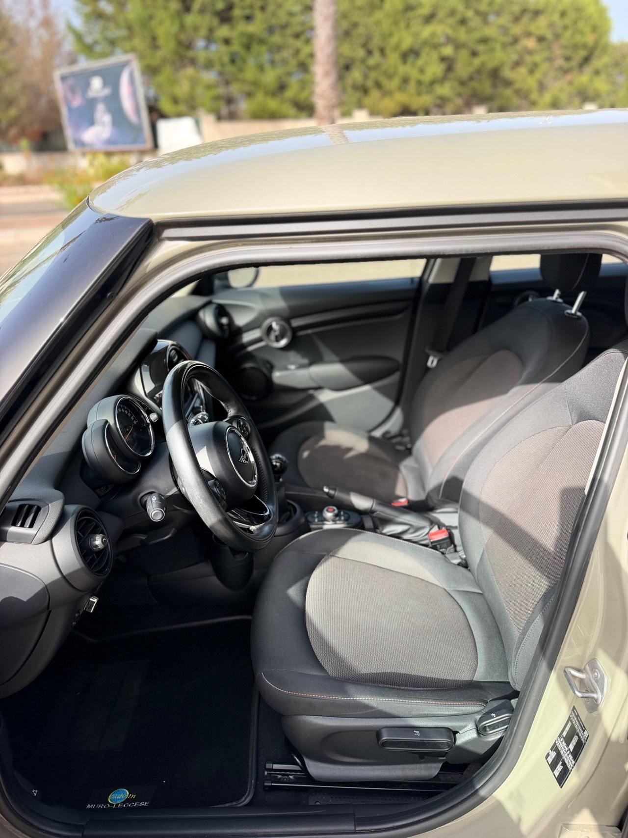 Mini 1.5 One D Business XL