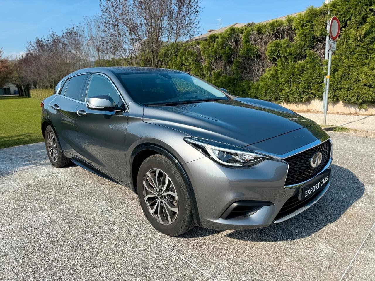 Infiniti Q30 1.5 diesel Premium Tech