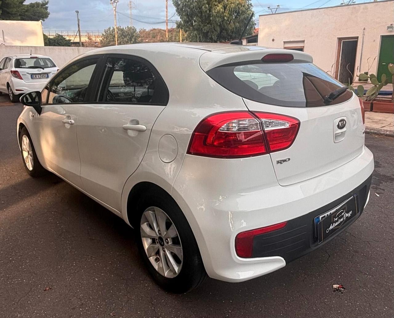 Kia Rio 1.1 CRDi 5p.S&S High Tech