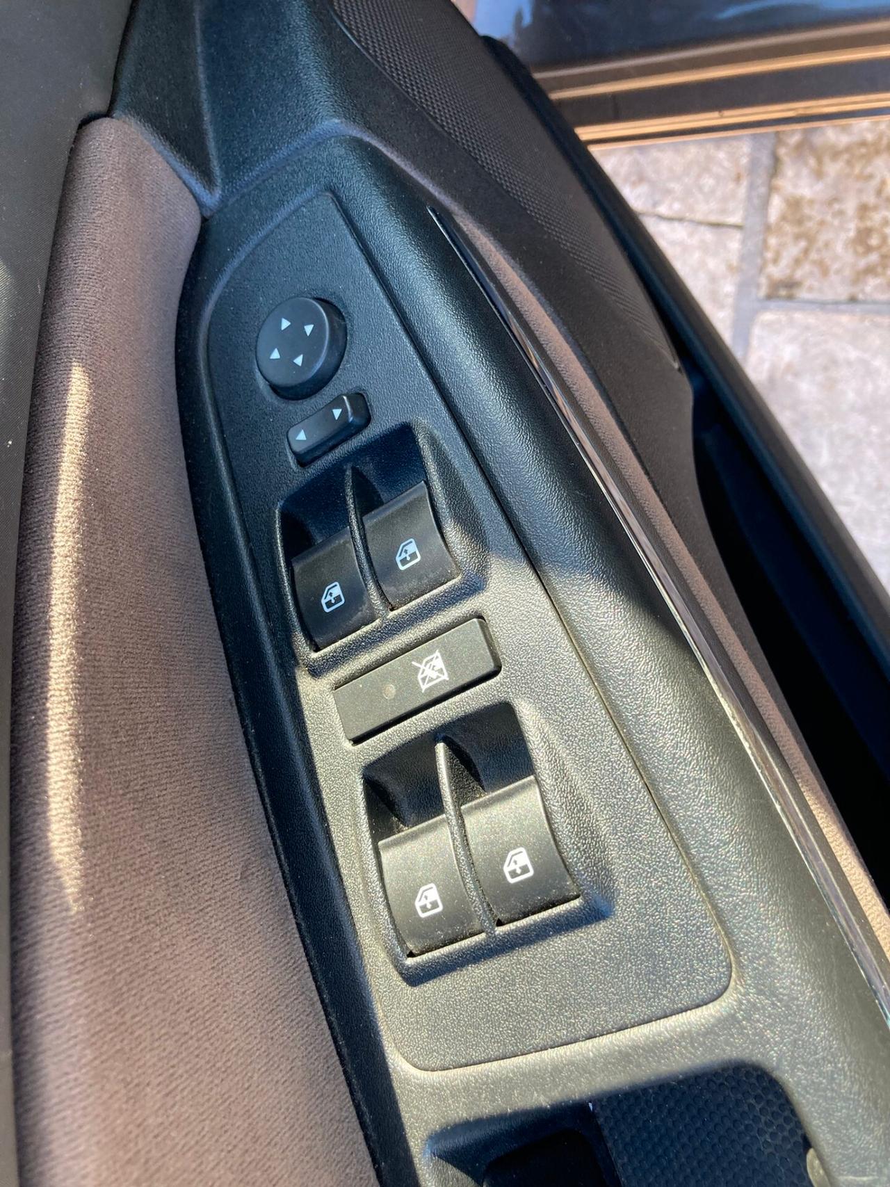 Fiat Bravo 1.6 MJT - IDEALE X NEOPATENTATI - 2011