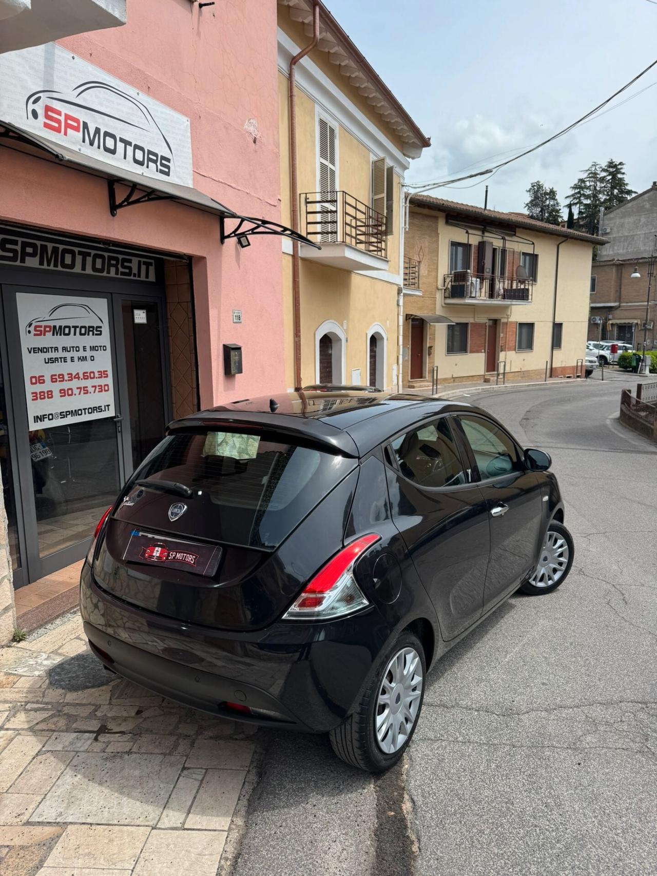 Lancia Ypsilon 1.2 69 CV 5 porte Platinum, NO VINCOLI, TAGLIANDI CERTIFICATI, FRIZIONE NUOVA, FULL OPT.