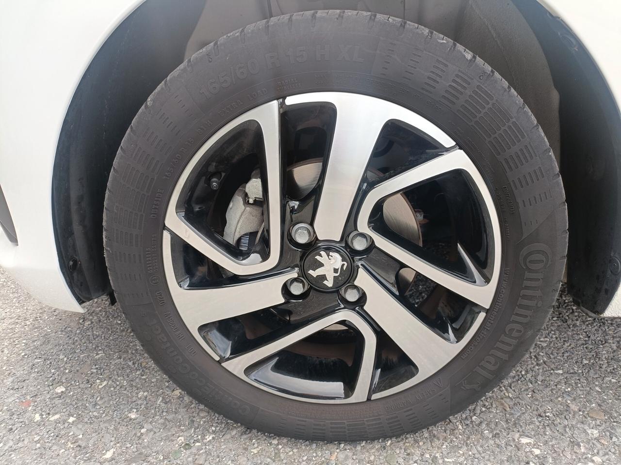 Peugeot 108 VTi 72 S&S 5 porte Allure