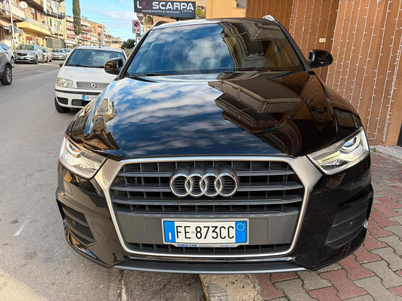 Audi Q3 2.0 TDI 120 CV S-LINE