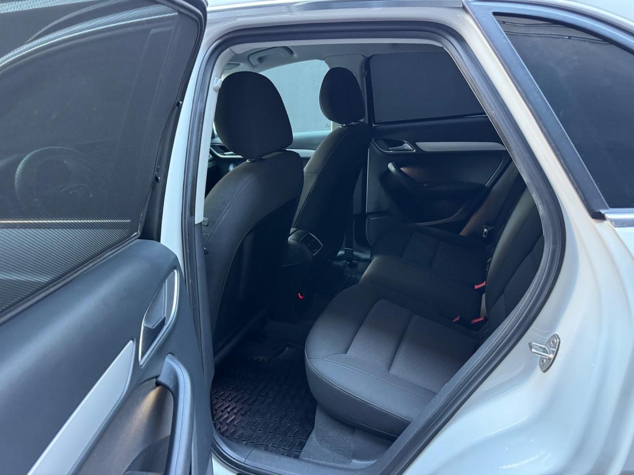 Audi Q3 2.0 TDI 120 CV Business Sport