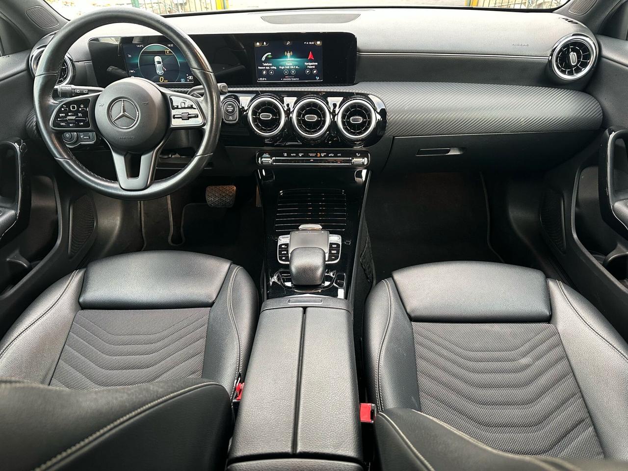 MERCEDES-BENZ A180 D - 2020