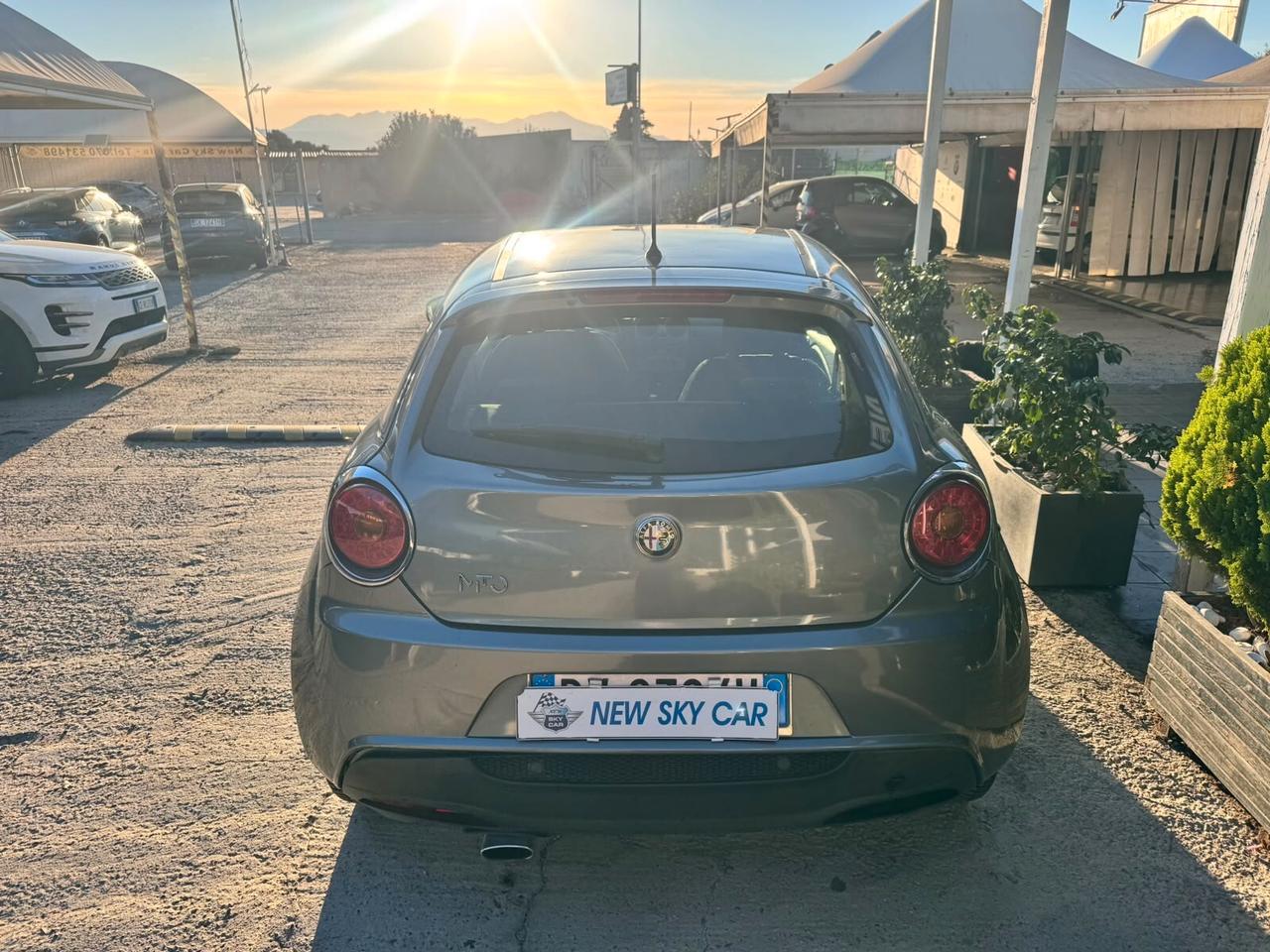 Alfa Romeo MiTo 1.6 JTDm 16V Distinctive Premium Pack