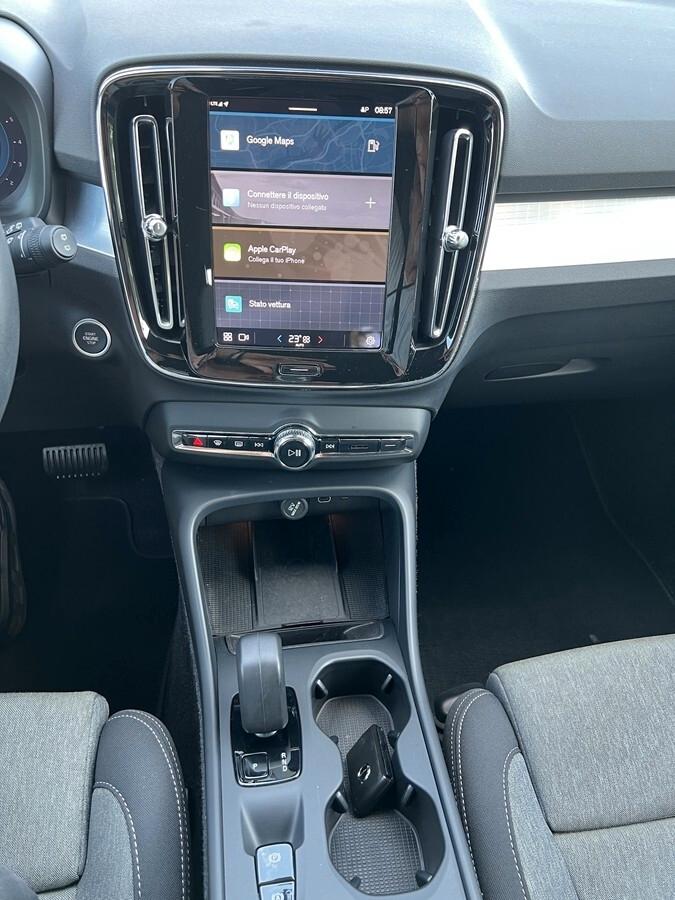 Volvo XC40 B3 automatico Core