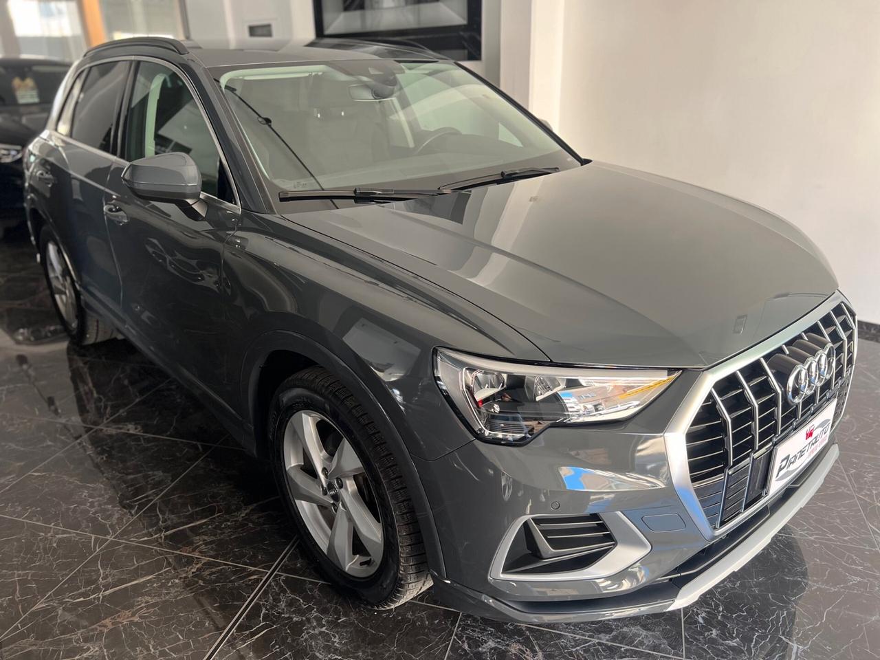Audi Q3 35 2.0 tdi 150cv Business s-tronic LED/NAVI/18;