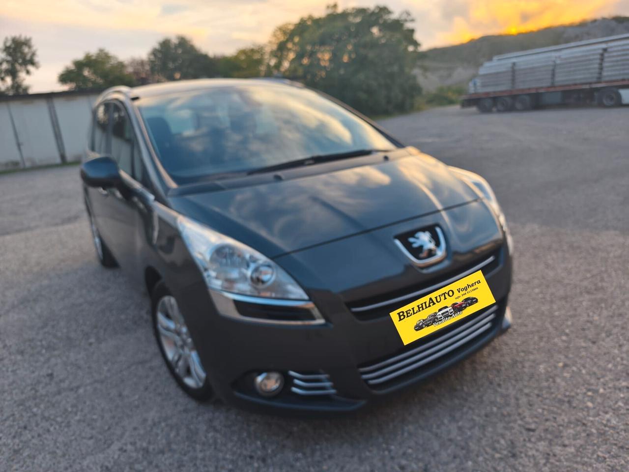 Peugeot 5008 2013---2.0 Diesel