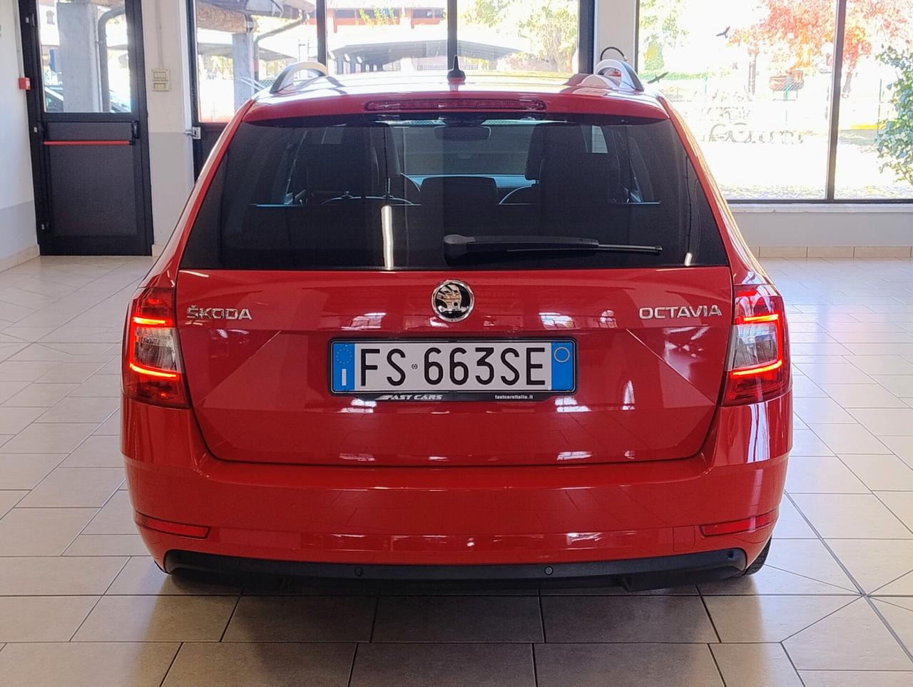 SKODA Octavia 2.0 TDI DSG Wagon STYLE CARPLAY FULL LED ALCANTARA