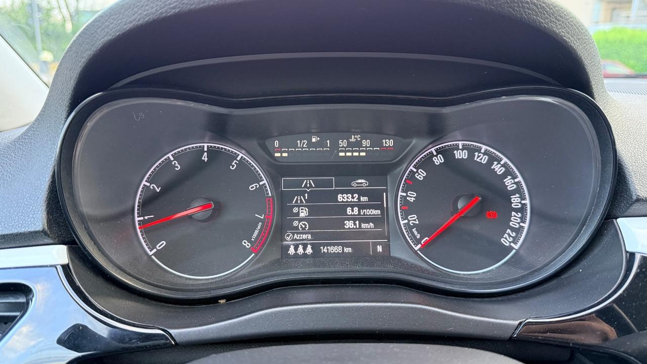 Opel Corsa 1.4 benzina Automatica