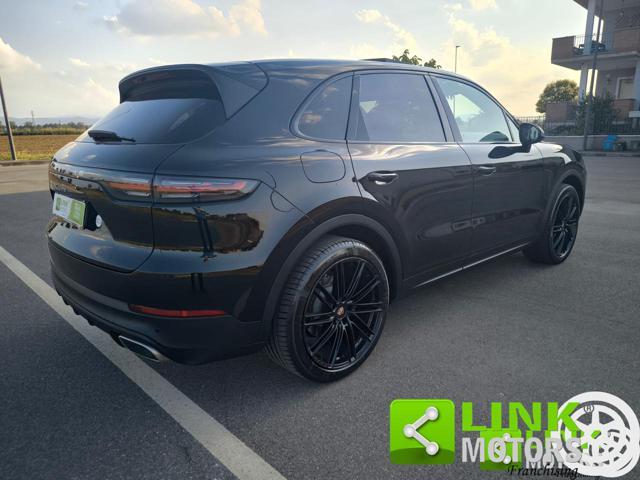 PORSCHE Cayenne 3.0 V6