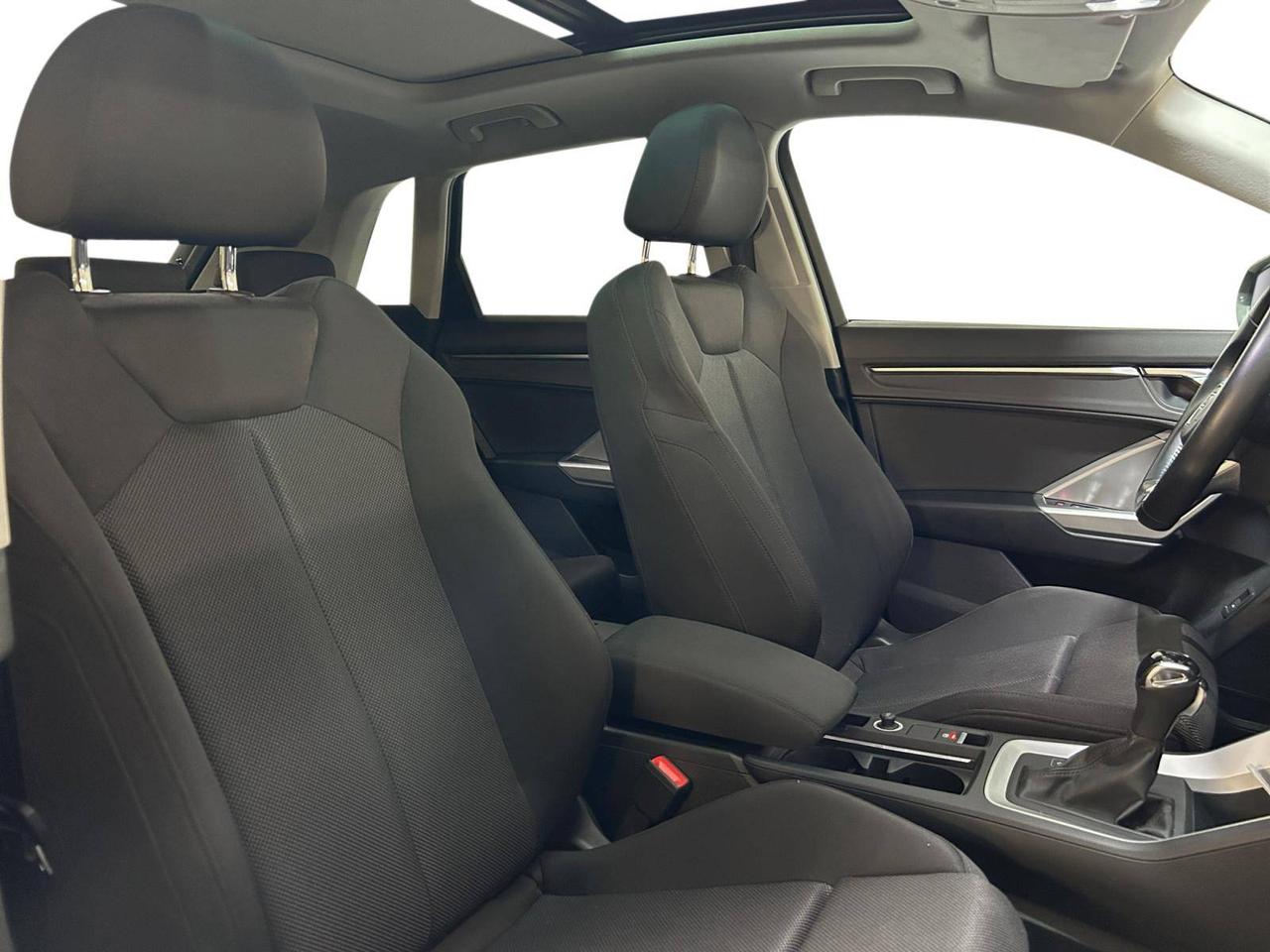 Audi Q3 40 2.0 tfsi S line edition quattro