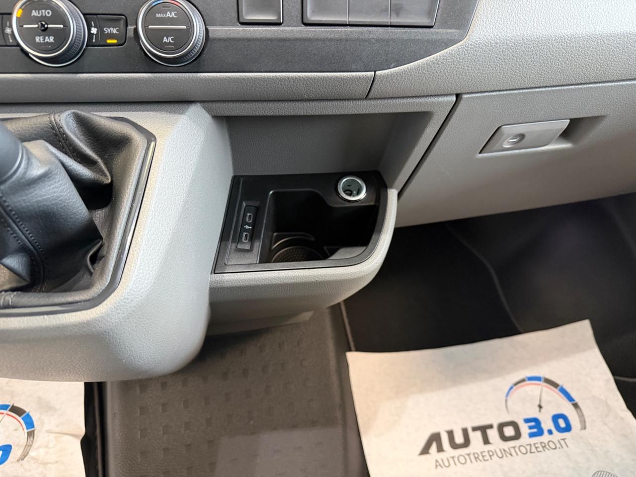 Volkswagen Caravelle 2.0 TDI 110CV PC Trendline 9 posti