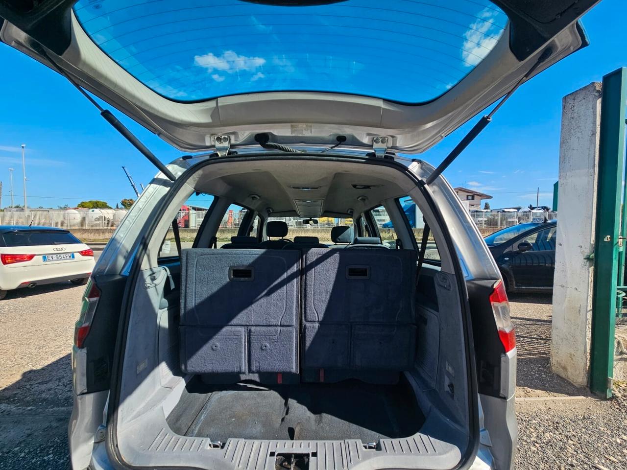 Ford Galaxy 1.8 TDCi 125 CV 7 POSTI