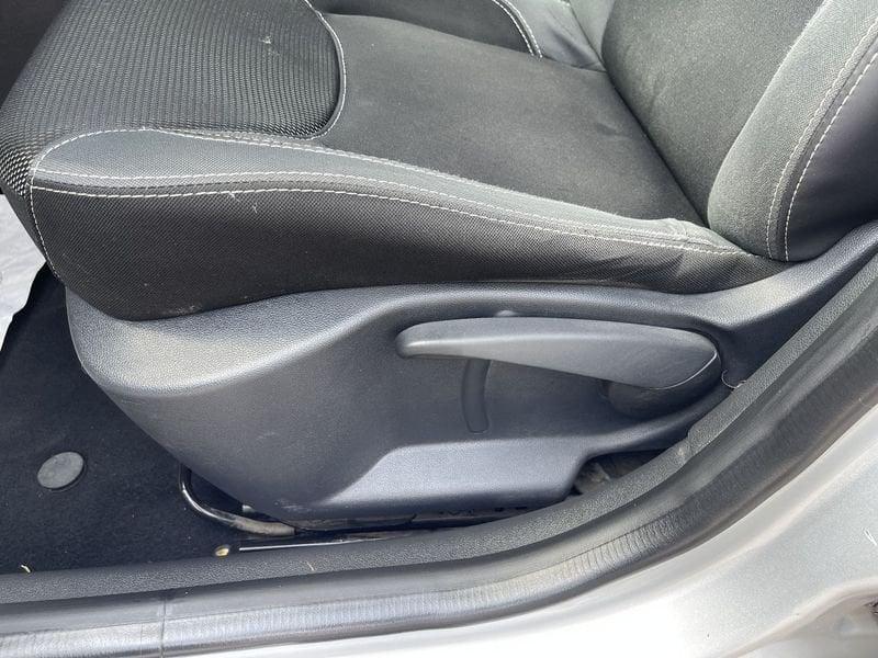 Renault Clio 5p 1.2 Life 75cv E6