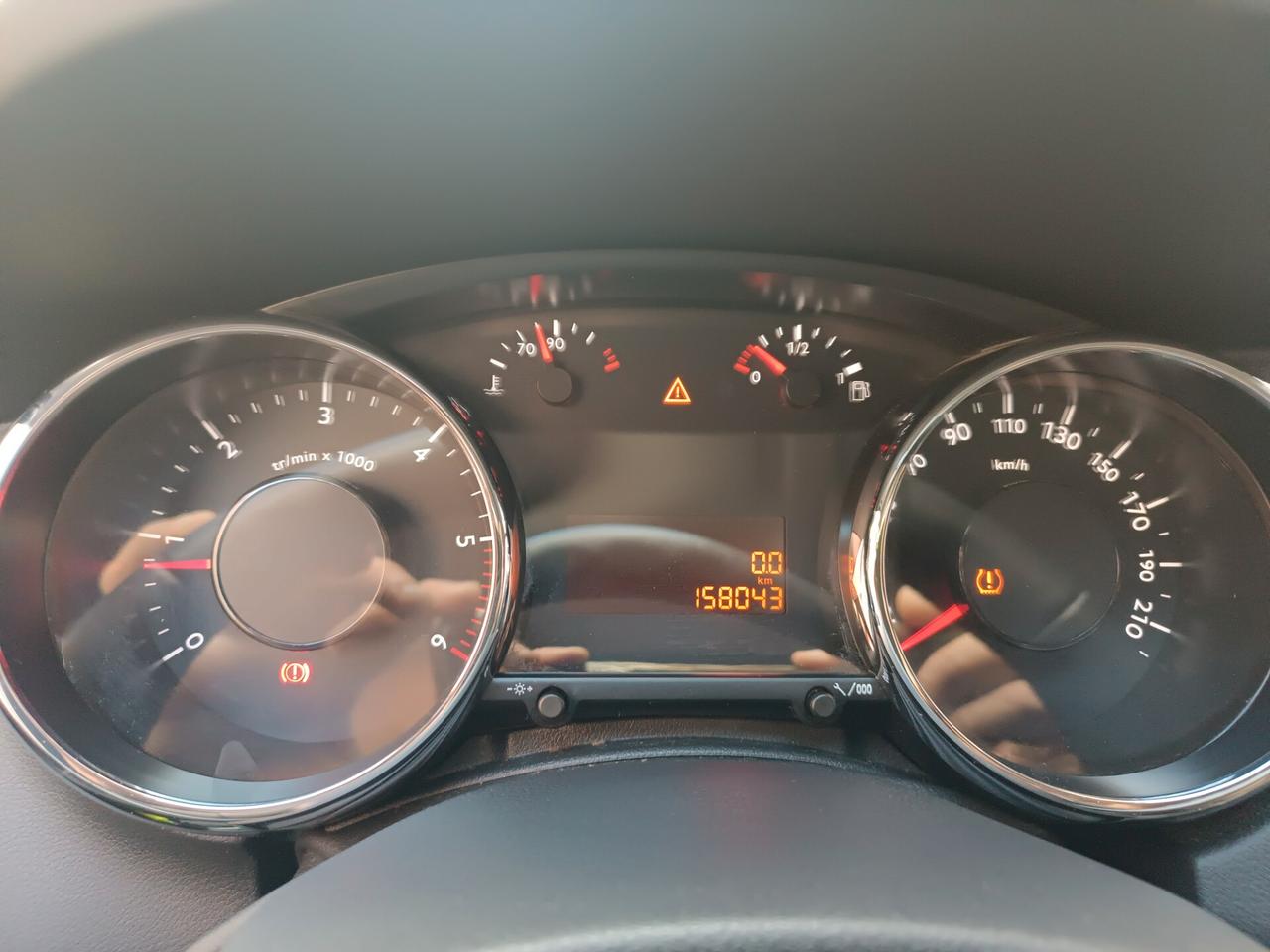 Peugeot 5008 BlueHDi 120 CV 88 KW 7 POSTI